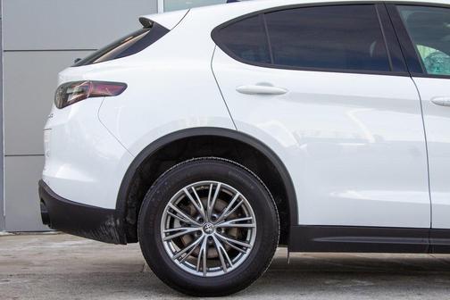 2024 Alfa Romeo Stelvio Sprint AWD