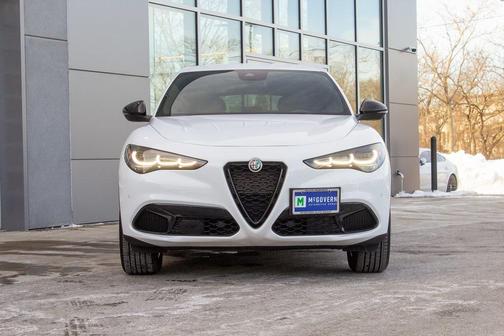 2024 Alfa Romeo Stelvio Sprint AWD