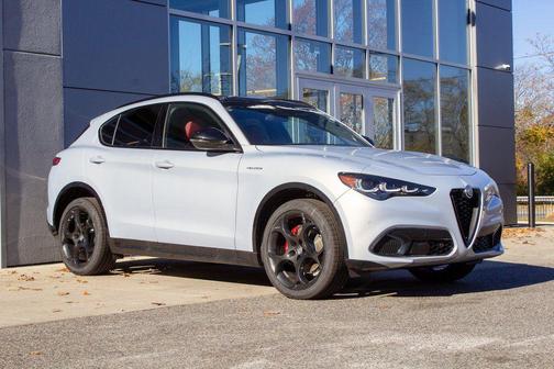Moonlight Gray Metallic 2025 Alfa Romeo Stelvio Sprint AWD
