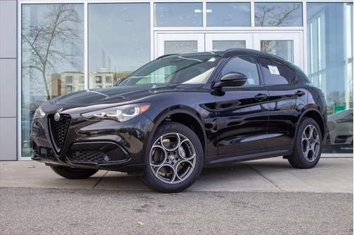 2025 Alfa Romeo Stelvio Sprint AWD