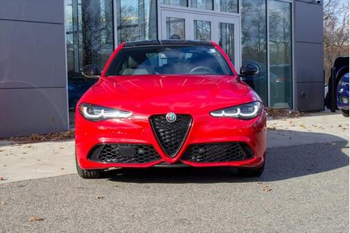 2025 Alfa Romeo Giulia Ti
