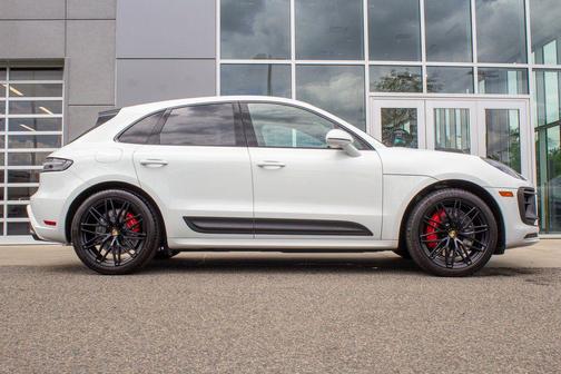 White 2022 Porsche Macan Macan GTS