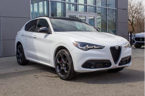 2025 Alfa Romeo Stelvio Ti