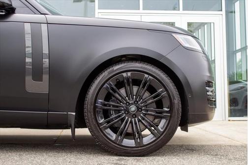 2023 Land Rover Range Rover P530 SE