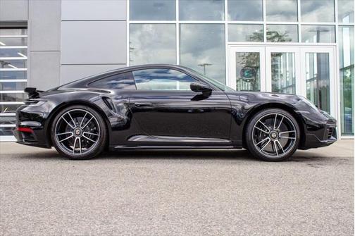 2021 Porsche 911 Turbo S