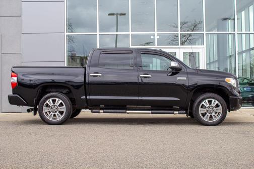 Midnight Black Metallic 2017 Toyota Tundra Platinum