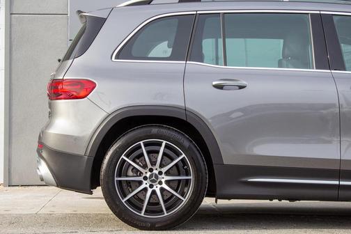 2025 Mercedes-Benz AMG GLB 35 4MATIC