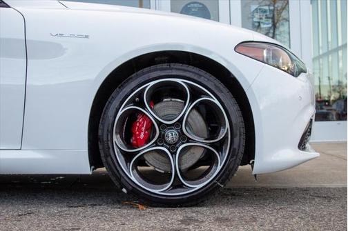 2025 Alfa Romeo Giulia AWD