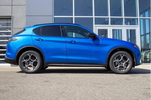 2025 Alfa Romeo Stelvio Sprint AWD