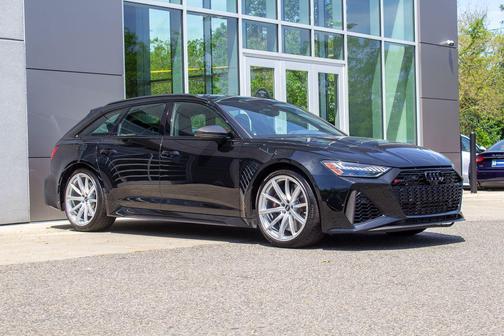 Black 2024 Audi RS 6 Avant 4.0T