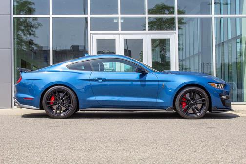 Ford Performance Blue Metallic 2021 Ford Shelby GT500 Base