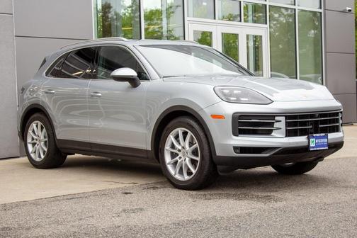 2024 Porsche Cayenne Base