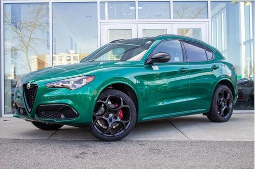 2025 Alfa Romeo Stelvio Ti