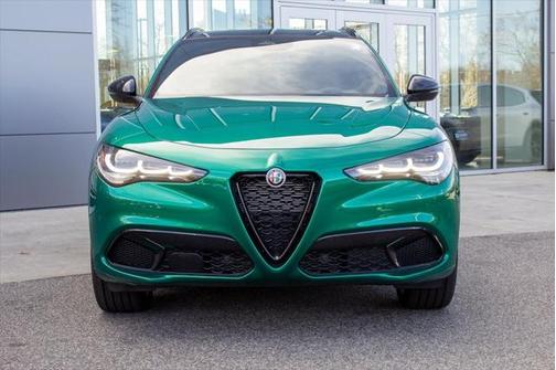 2025 Alfa Romeo Stelvio Ti