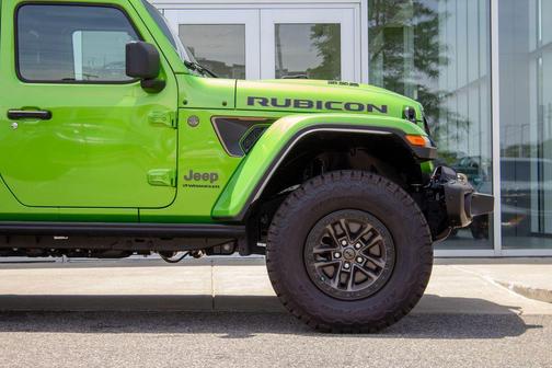 Mojito Clearcoat 2025 Jeep Wrangler Rubicon 392 Final Edition