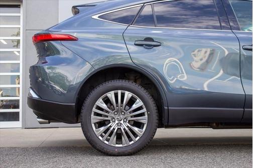 2022 Toyota Venza XLE
