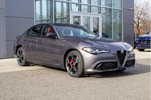 2025 Alfa Romeo Giulia AWD