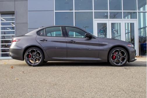 2025 Alfa Romeo Giulia AWD