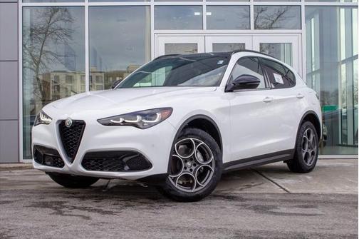 2025 Alfa Romeo Stelvio Sprint AWD