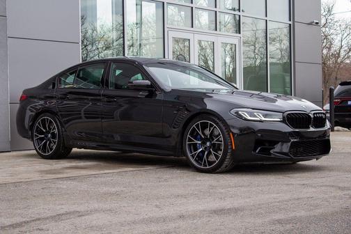 Black Sapphire Metallic 2022 BMW M5 Competition
