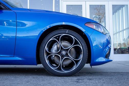 2025 Alfa Romeo Giulia AWD