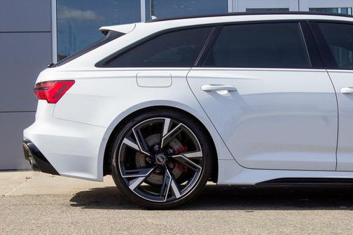 2023 Audi RS 6 Avant 4.0T