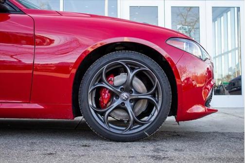 2025 Alfa Romeo Giulia Ti