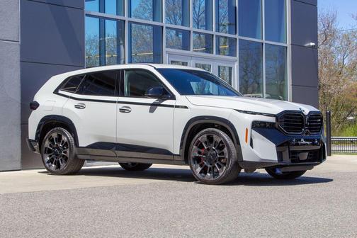 Dravit Grey Metallic 2025 BMW XM Base