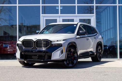 Dravit Grey Metallic 2025 BMW XM Base