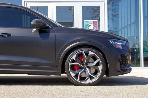 2024 Audi RS Q8 4.0T