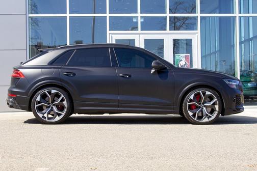 2024 Audi RS Q8 4.0T