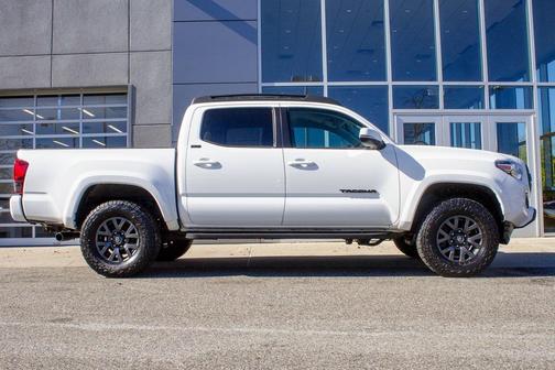 2023 Toyota Tacoma SR5