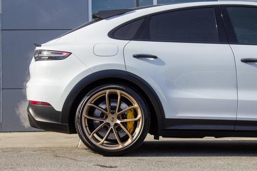 2022 Porsche Cayenne Turbo GT