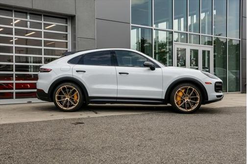 2022 Porsche Cayenne Turbo GT