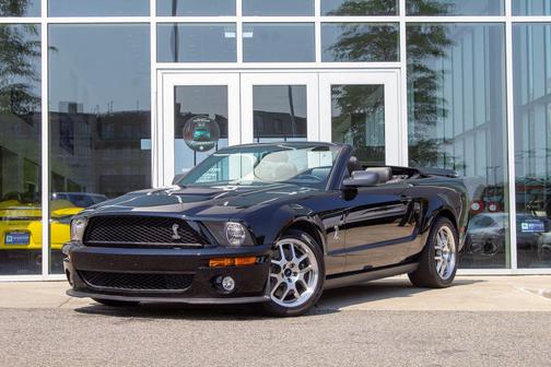 Ebony Clearcoat 2007 Ford Shelby GT500 Base