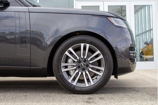 2023 Land Rover Range Rover P530 SE