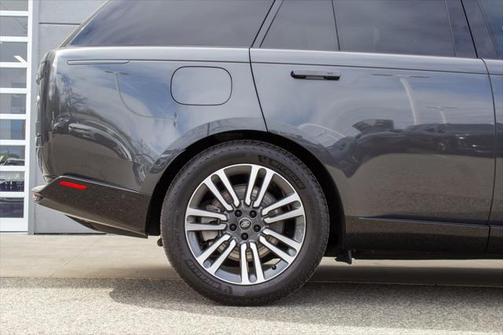 2023 Land Rover Range Rover P530 SE