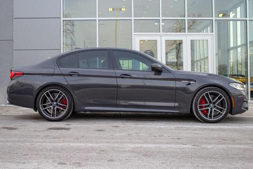 2022 BMW M5 Base