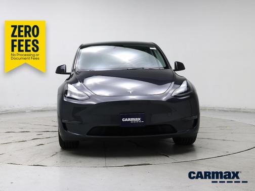 Gray 2025 Tesla Model Y Long Range