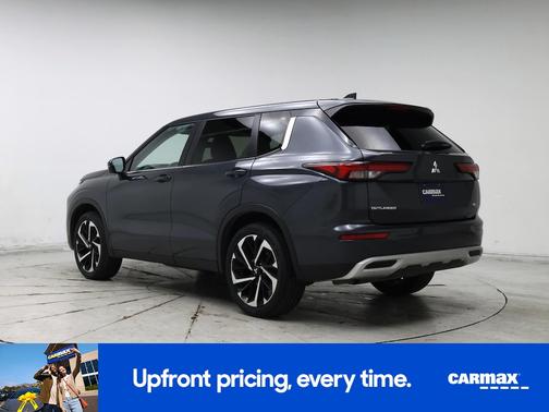 Gray 2024 Mitsubishi Outlander SE