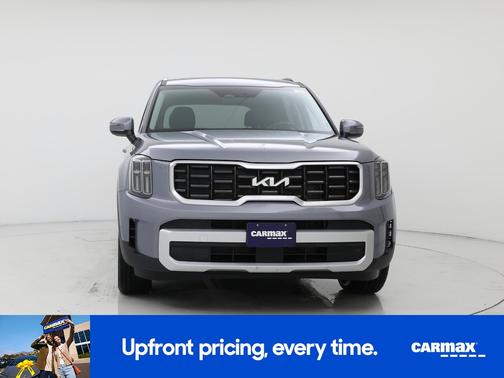 Silver 2025 Kia Telluride S