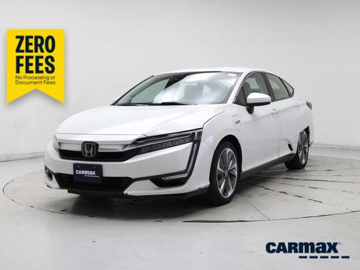 White 2018 Honda Clarity Plug-In Hybrid