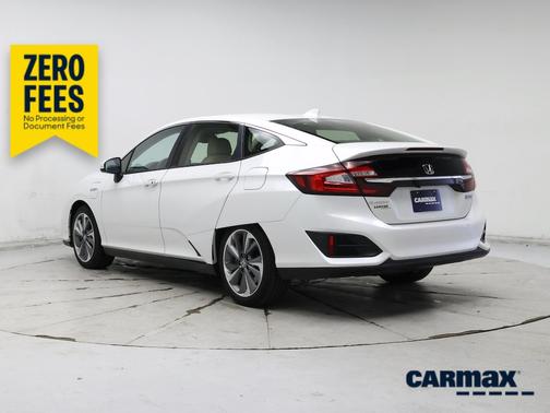 White 2018 Honda Clarity Plug-In Hybrid