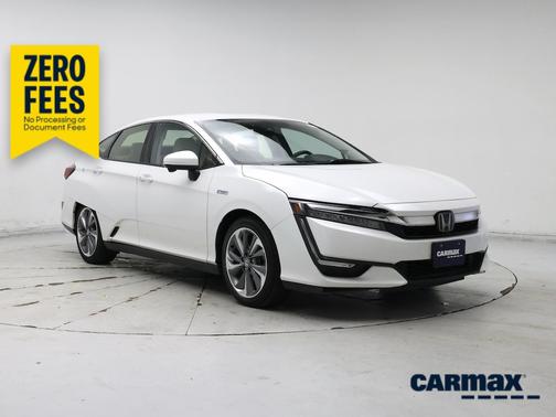White 2018 Honda Clarity Plug-In Hybrid