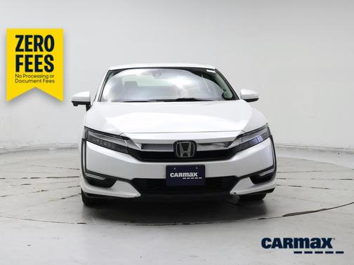 White 2018 Honda Clarity Plug-In Hybrid