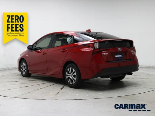 Red 2022 Toyota Prius XLE
