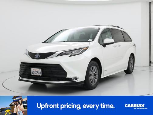 2021 Toyota Sienna XLE