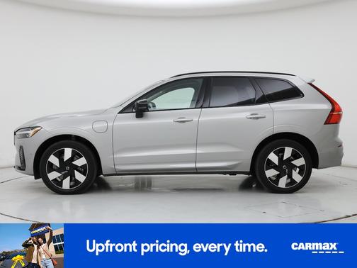 Silver 2025 Volvo XC60 Plug-In Hybrid T8 Ultra