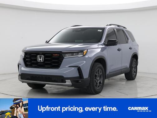 Gray 2023 Honda Pilot Trailsport