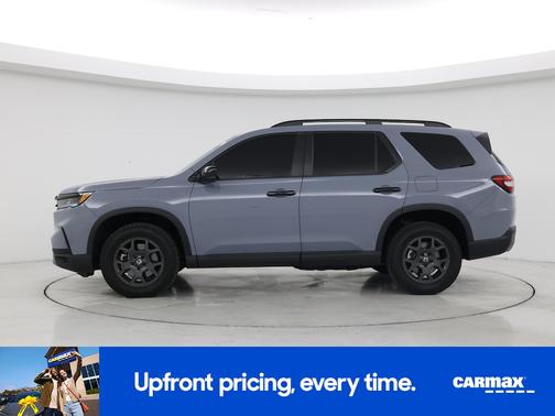 Gray 2023 Honda Pilot Trailsport